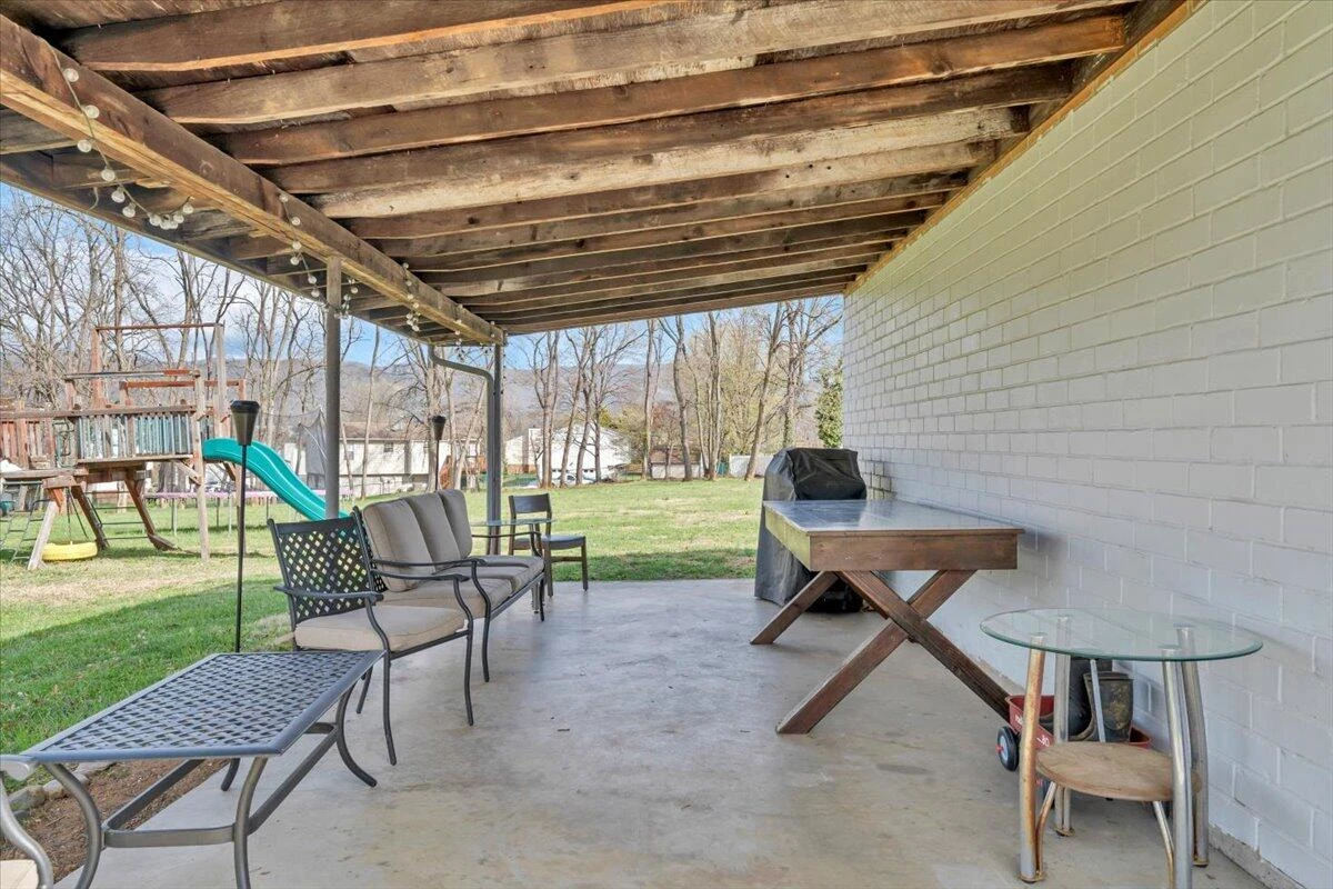 1311 Penley BLVD - Photo 52