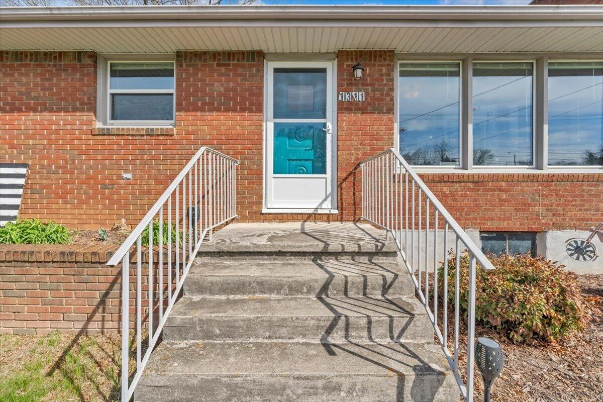 1311 Penley BLVD - Photo 8
