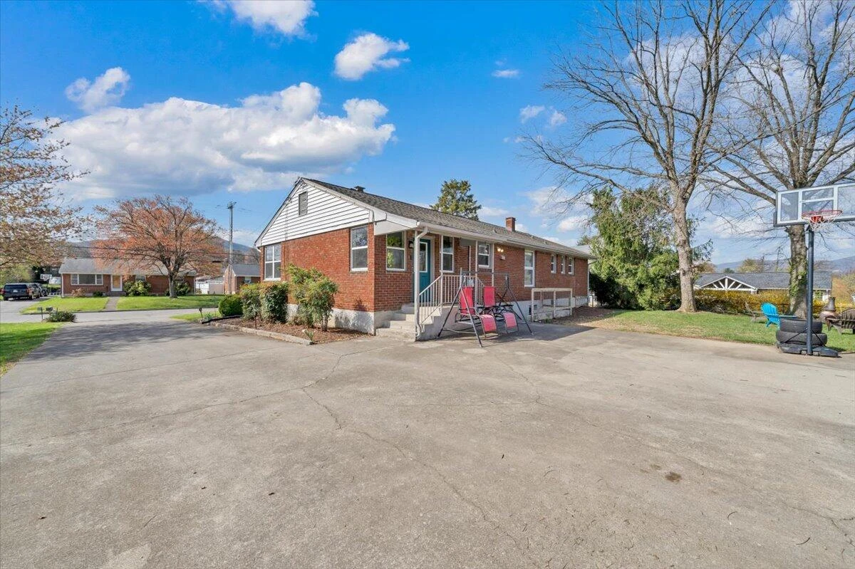 1311 Penley BLVD - Photo 57