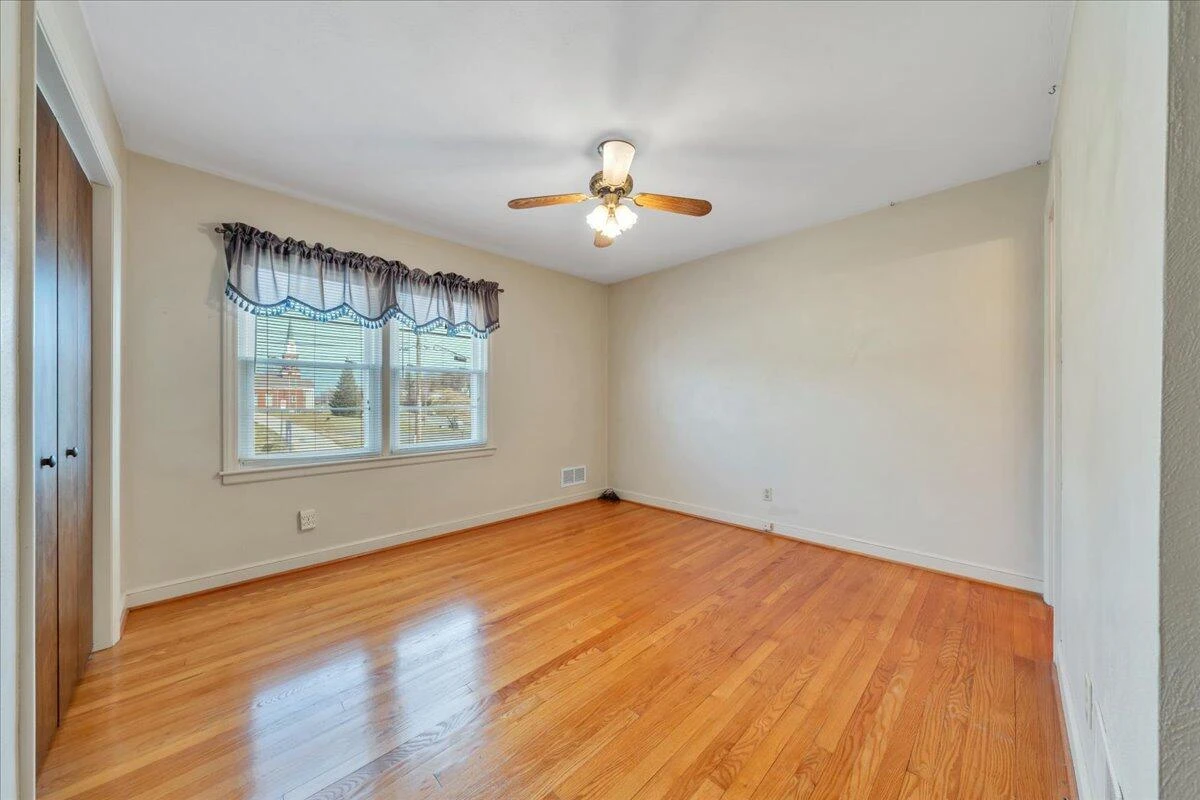 19 Hillmount DR - Photo 23