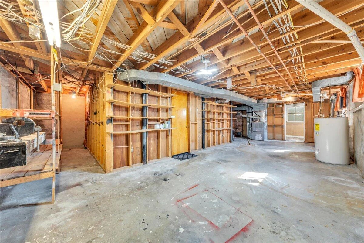 19 Hillmount DR - Photo 32