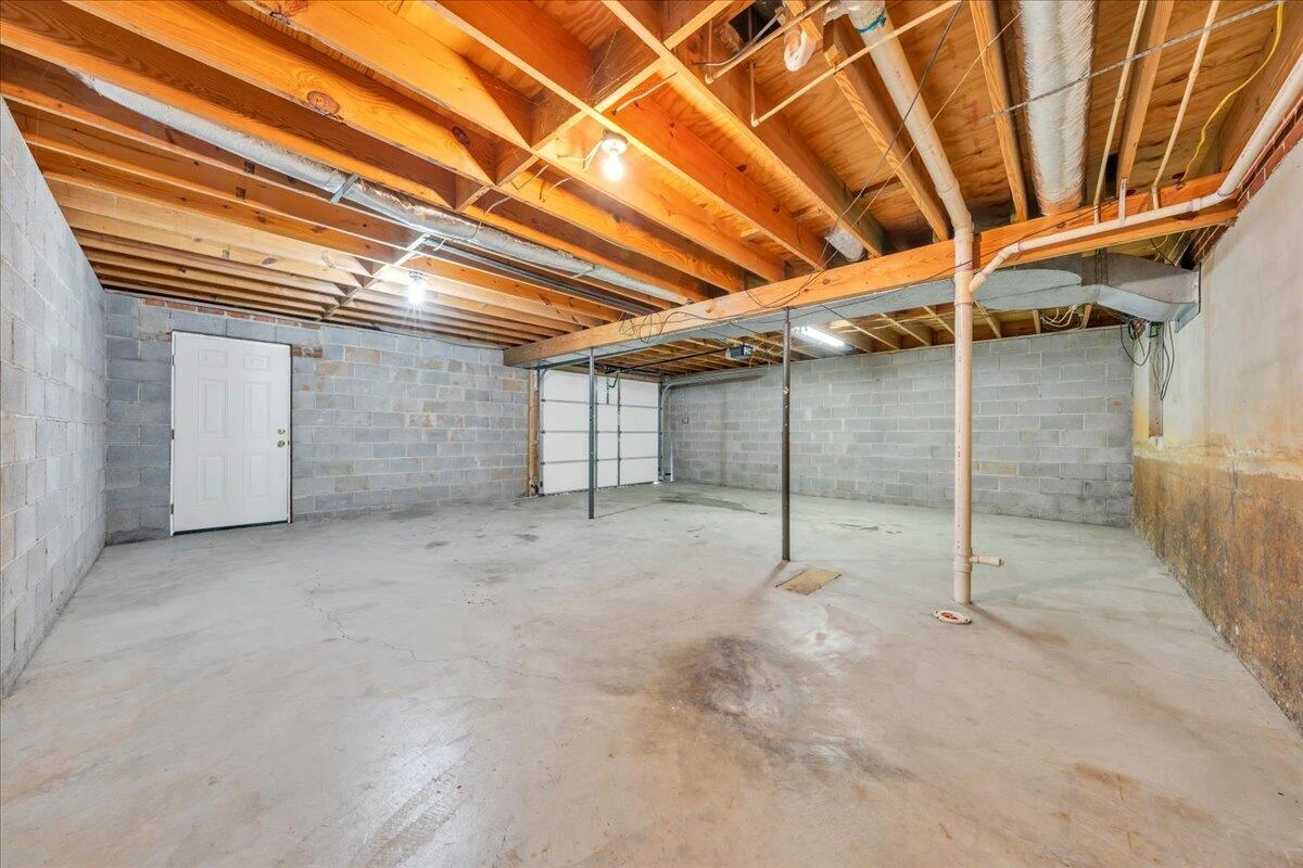 19 Hillmount DR - Photo 34