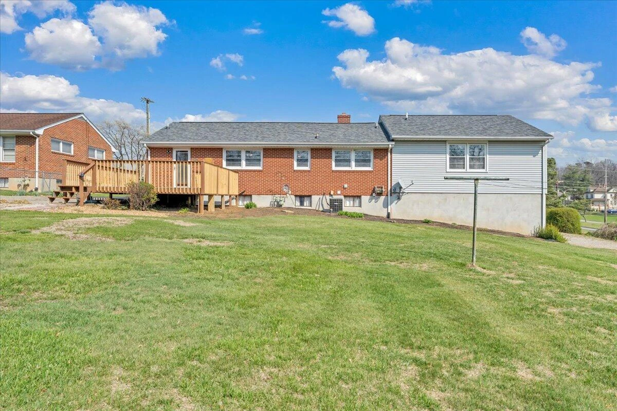 19 Hillmount DR - Photo 40