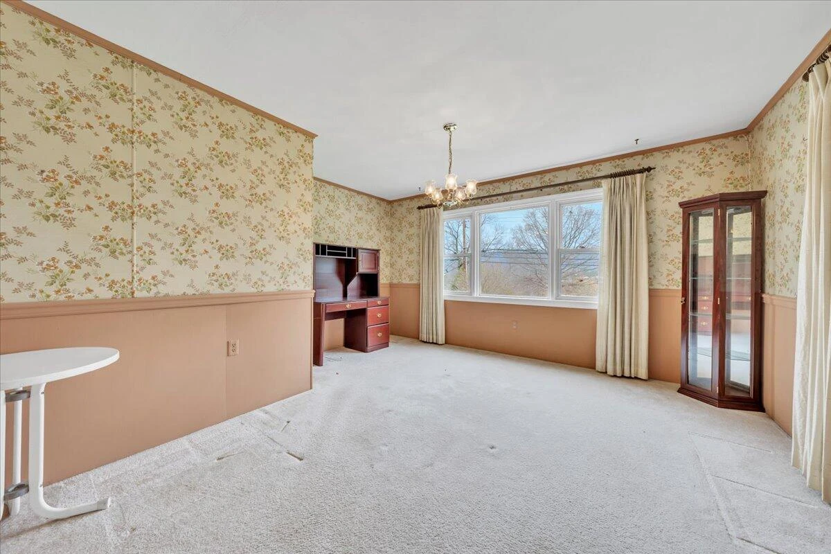 449 Cameron DR - Photo 11