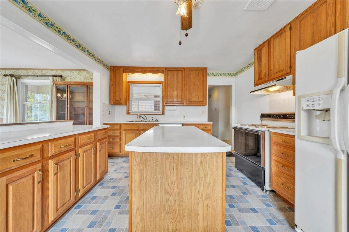 449 Cameron DR - Photo 16