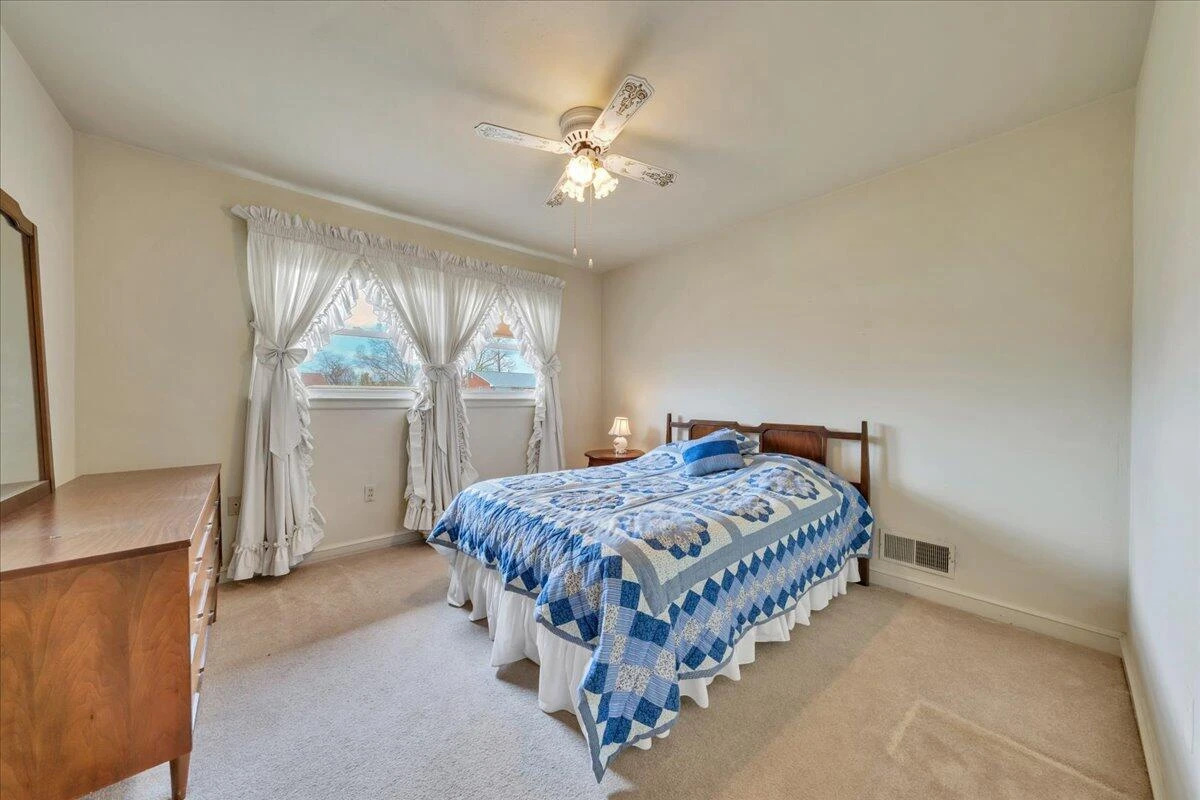 449 Cameron DR - Photo 20
