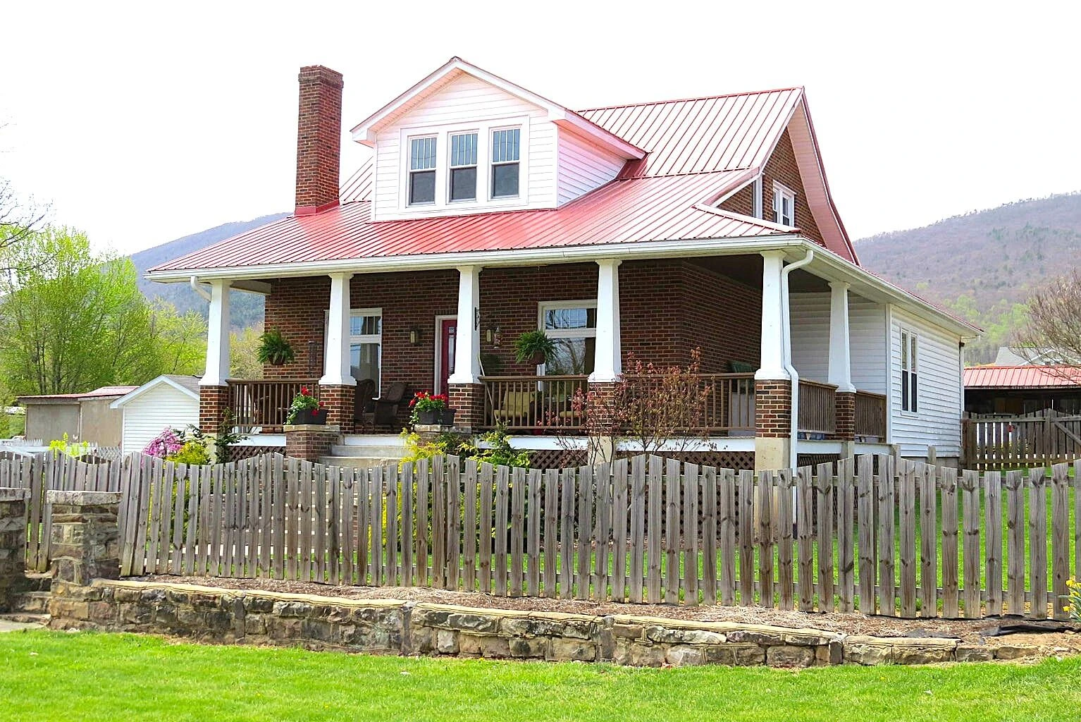 412 Salem AVE