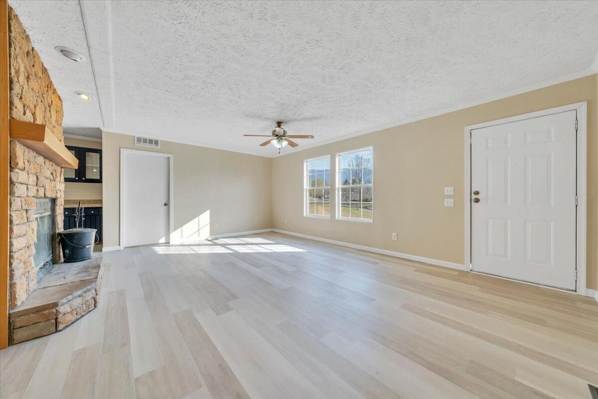 215 Cedar Bottom RD - Photo 6