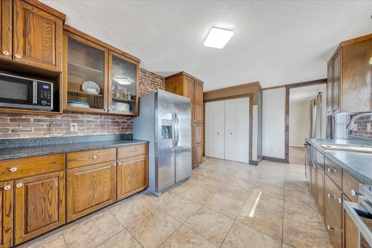 50 Mapleridge DR - Photo 13