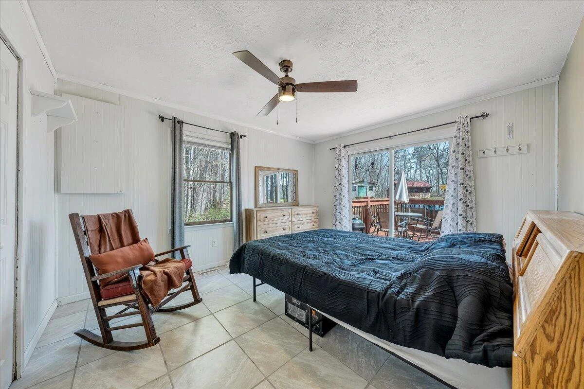 50 Mapleridge DR - Photo 16