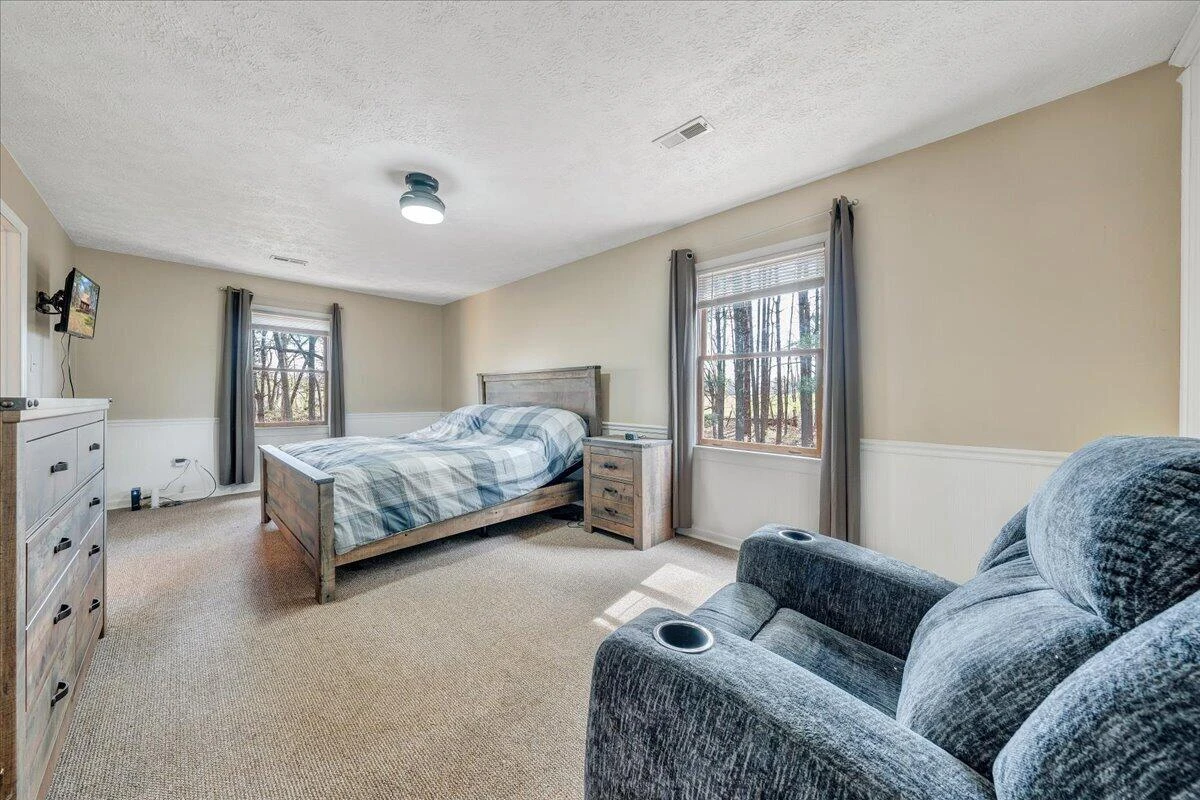 50 Mapleridge DR - Photo 18