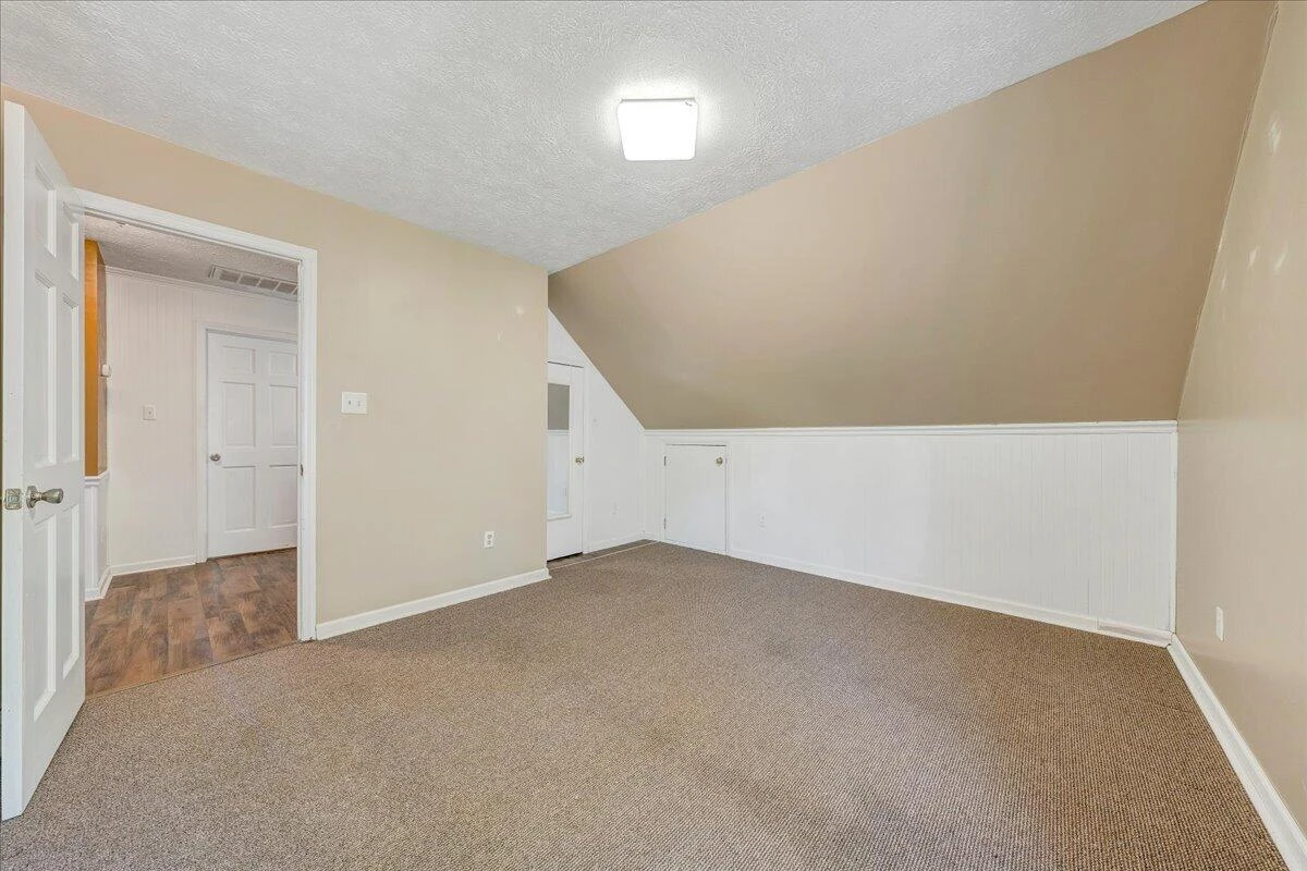 50 Mapleridge DR - Photo 21
