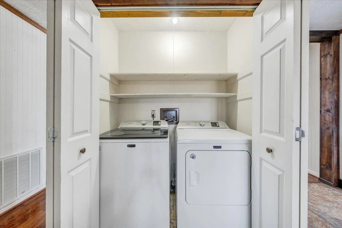 50 Mapleridge DR - Photo 24