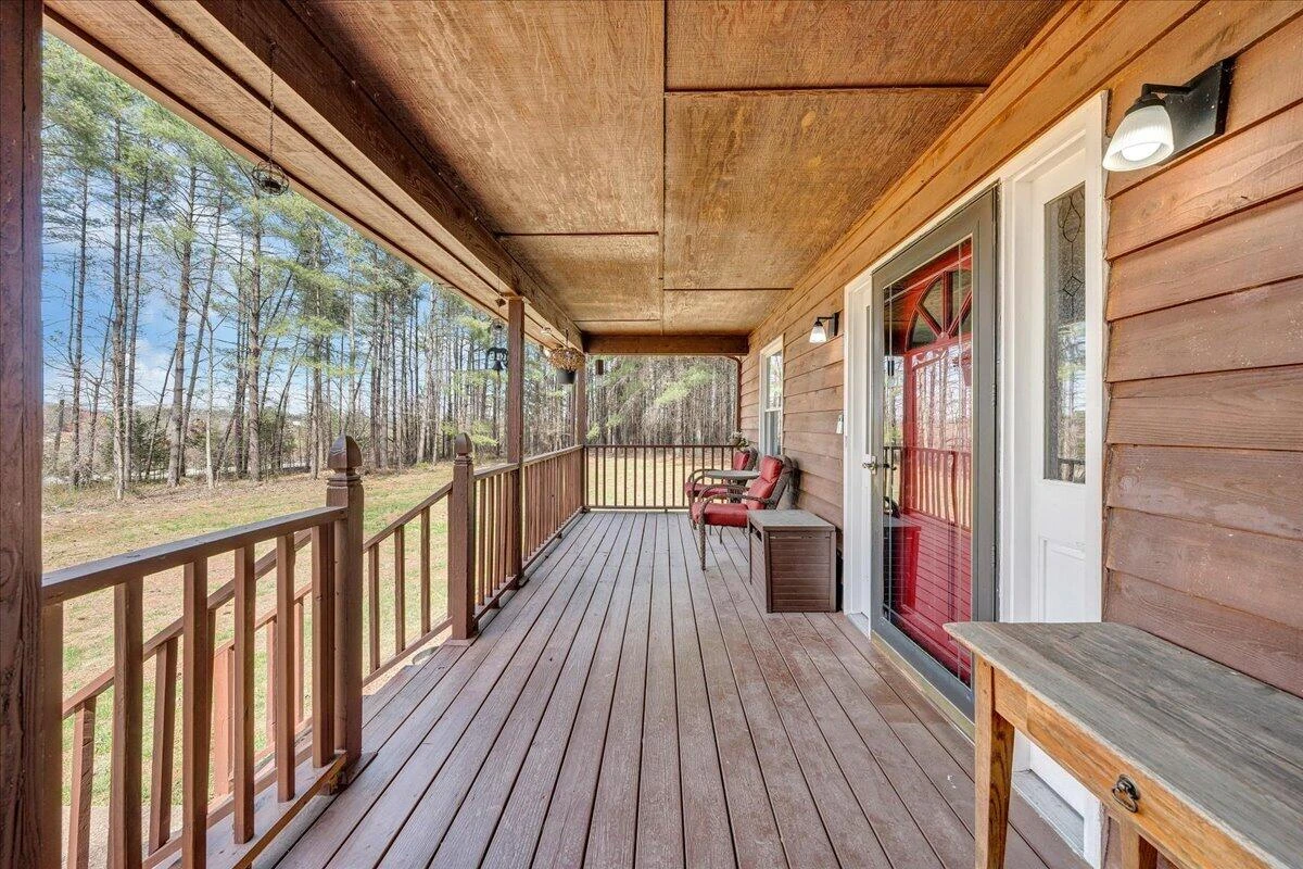 50 Mapleridge DR - Photo 4