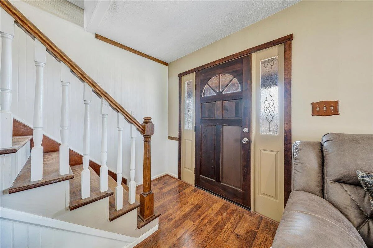 50 Mapleridge DR - Photo 6