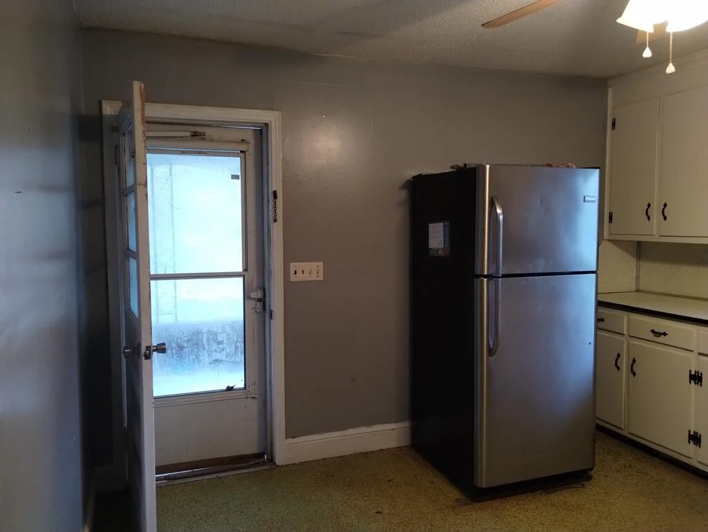 129 Townsend DR - Photo 17