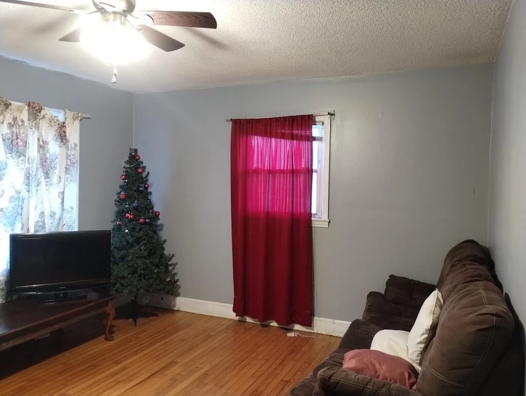 129 Townsend DR - Photo 3