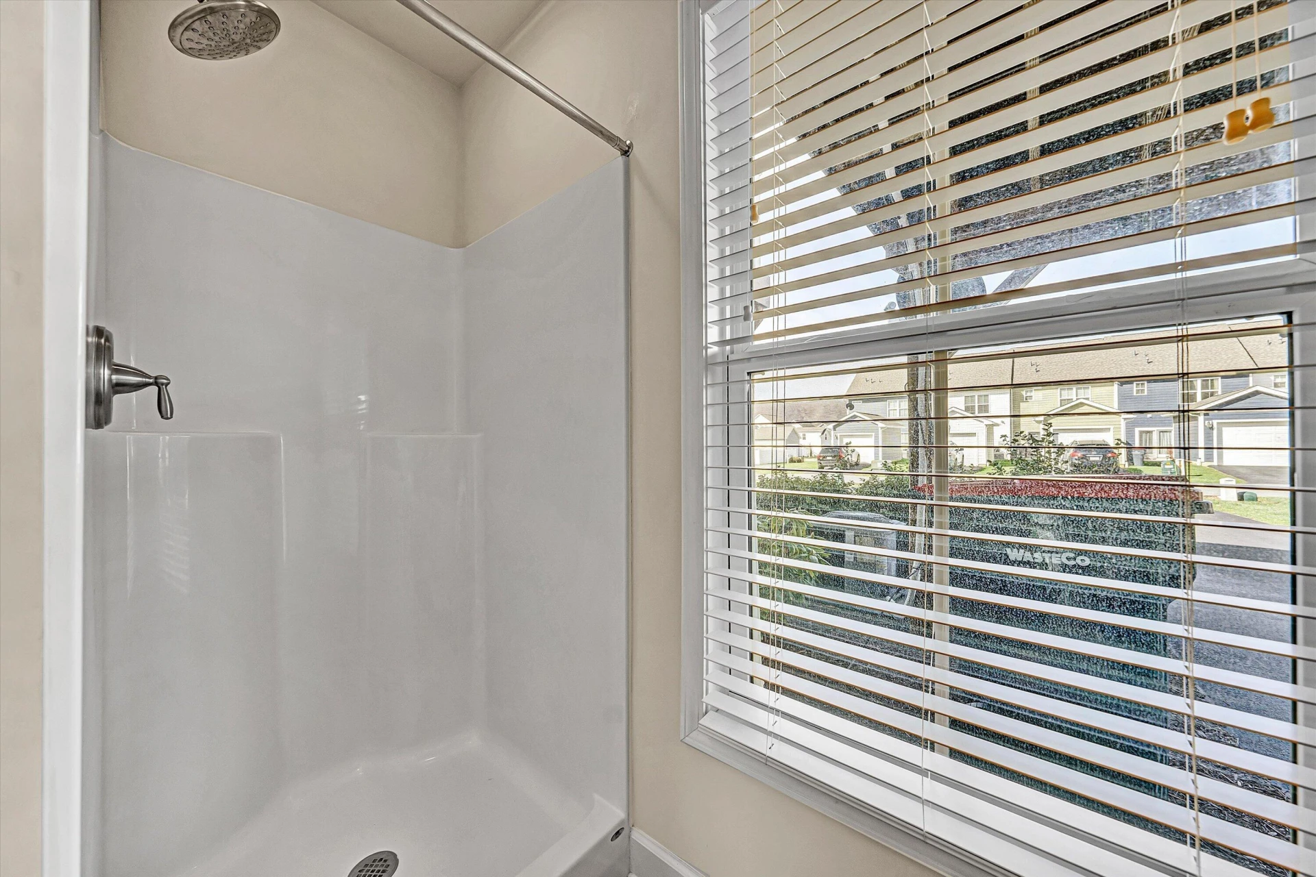 47 Broad ST - Photo 11