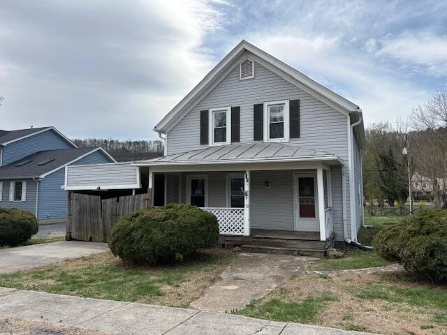 508 Railroad AVE