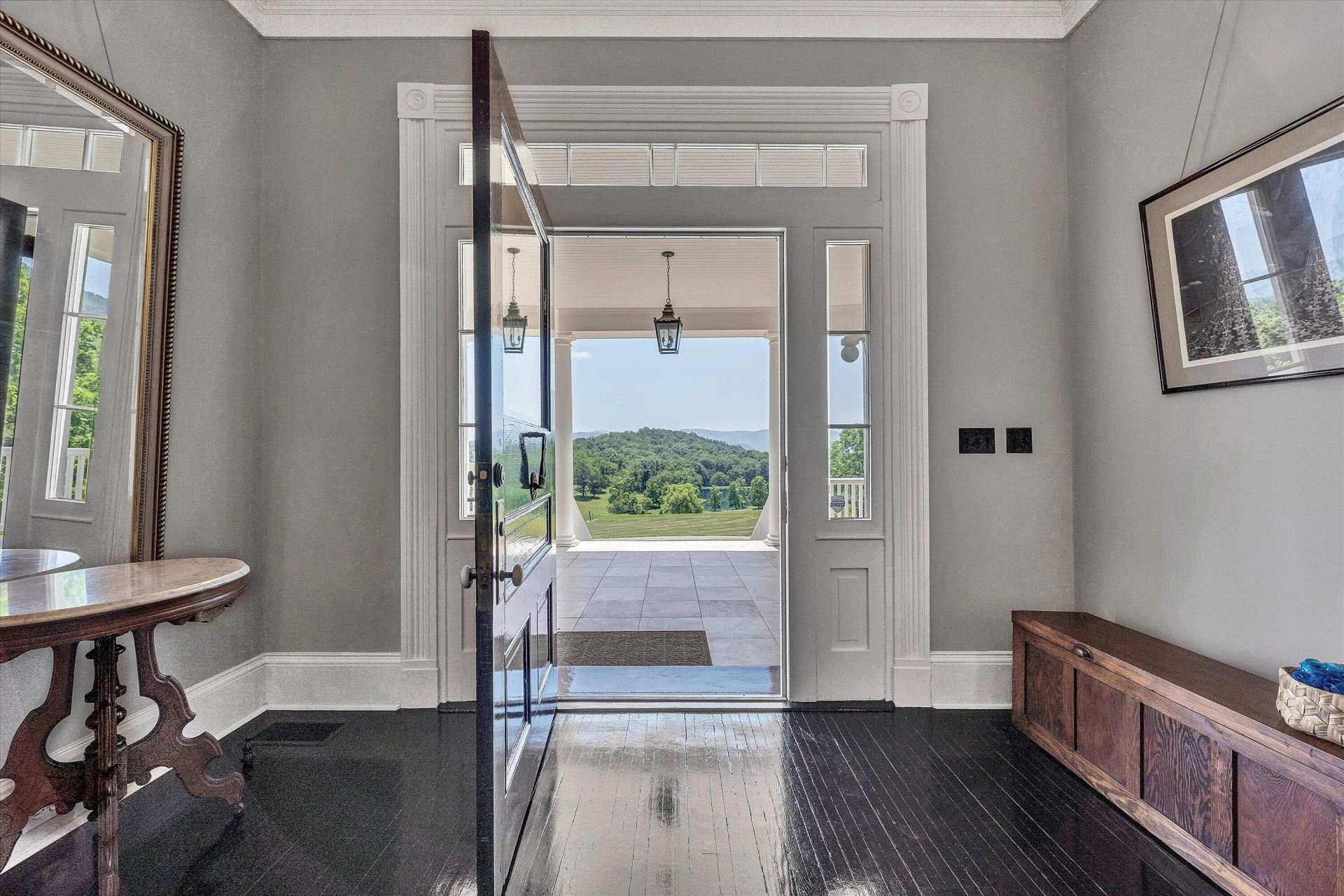 1066 Greyledge RD - Photo 3