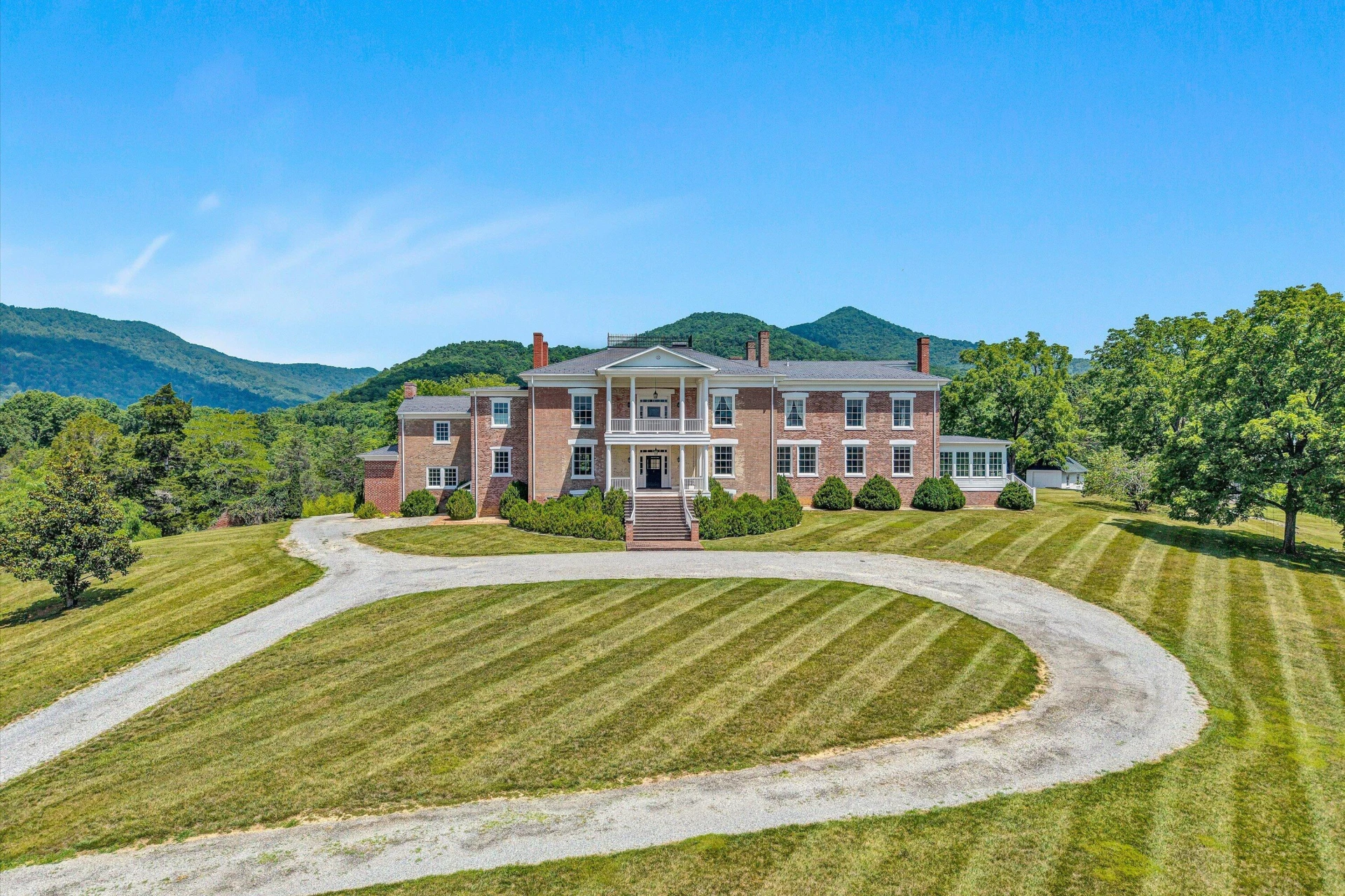 1066 Greyledge RD - Photo 98