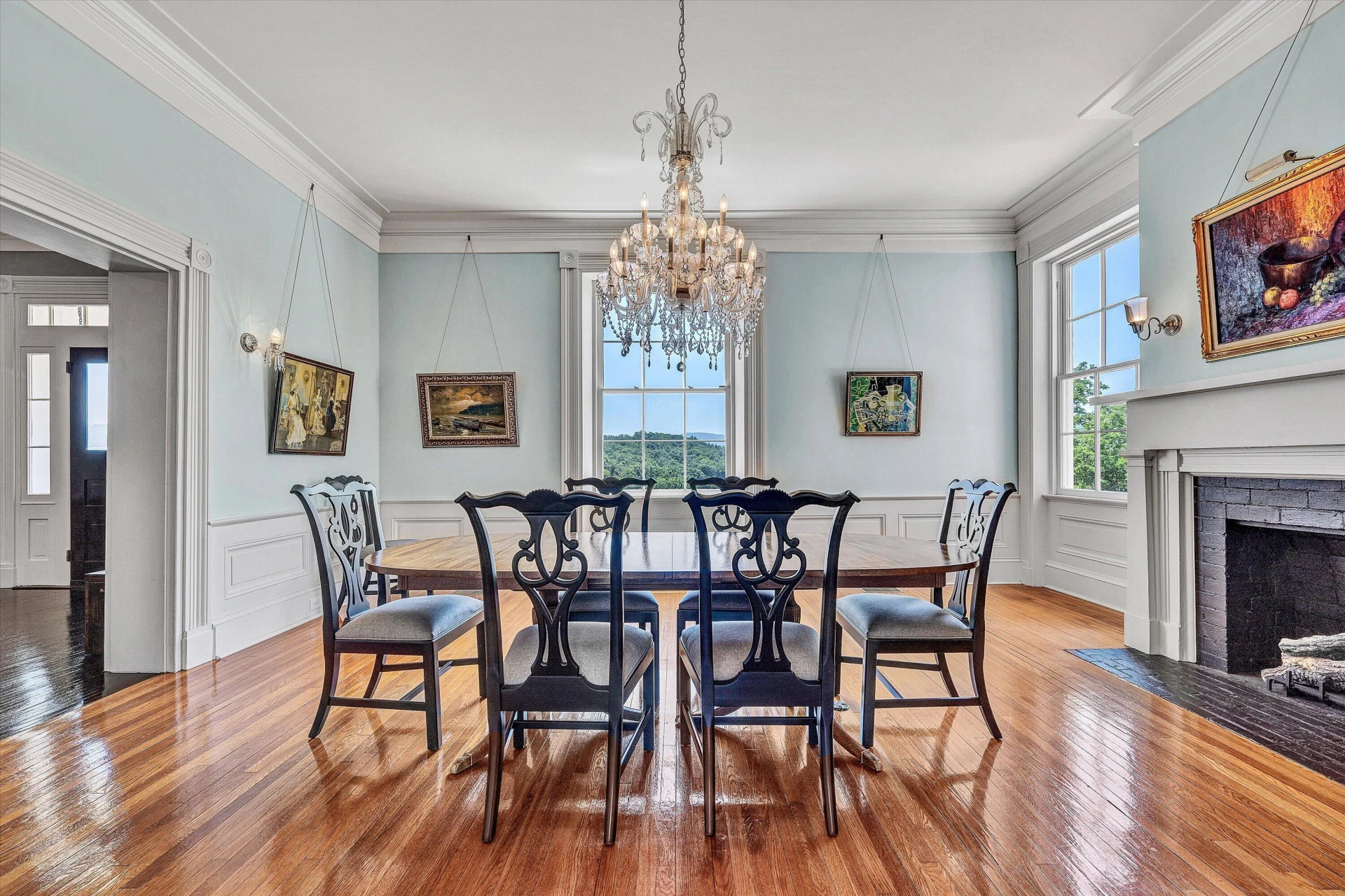 1066 Greyledge RD - Photo 4