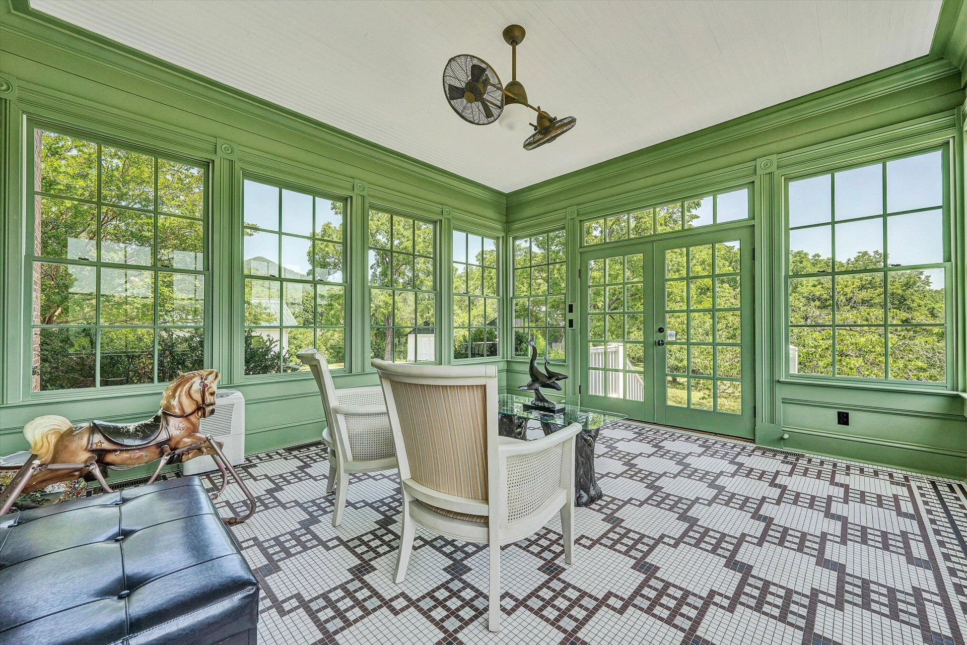 1066 Greyledge RD - Photo 28