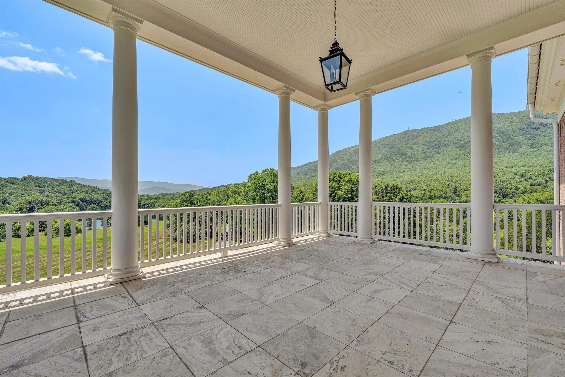 1066 Greyledge RD - Photo 33