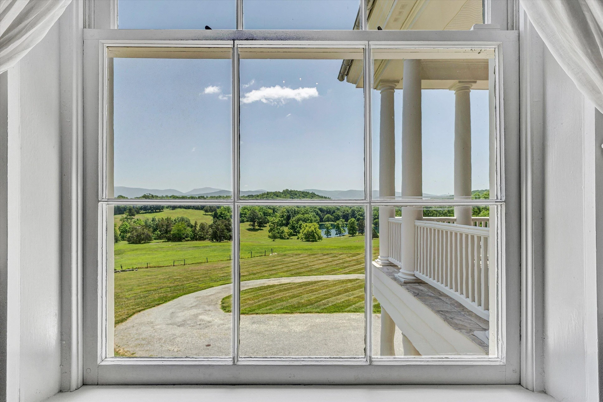 1066 Greyledge RD - Photo 51