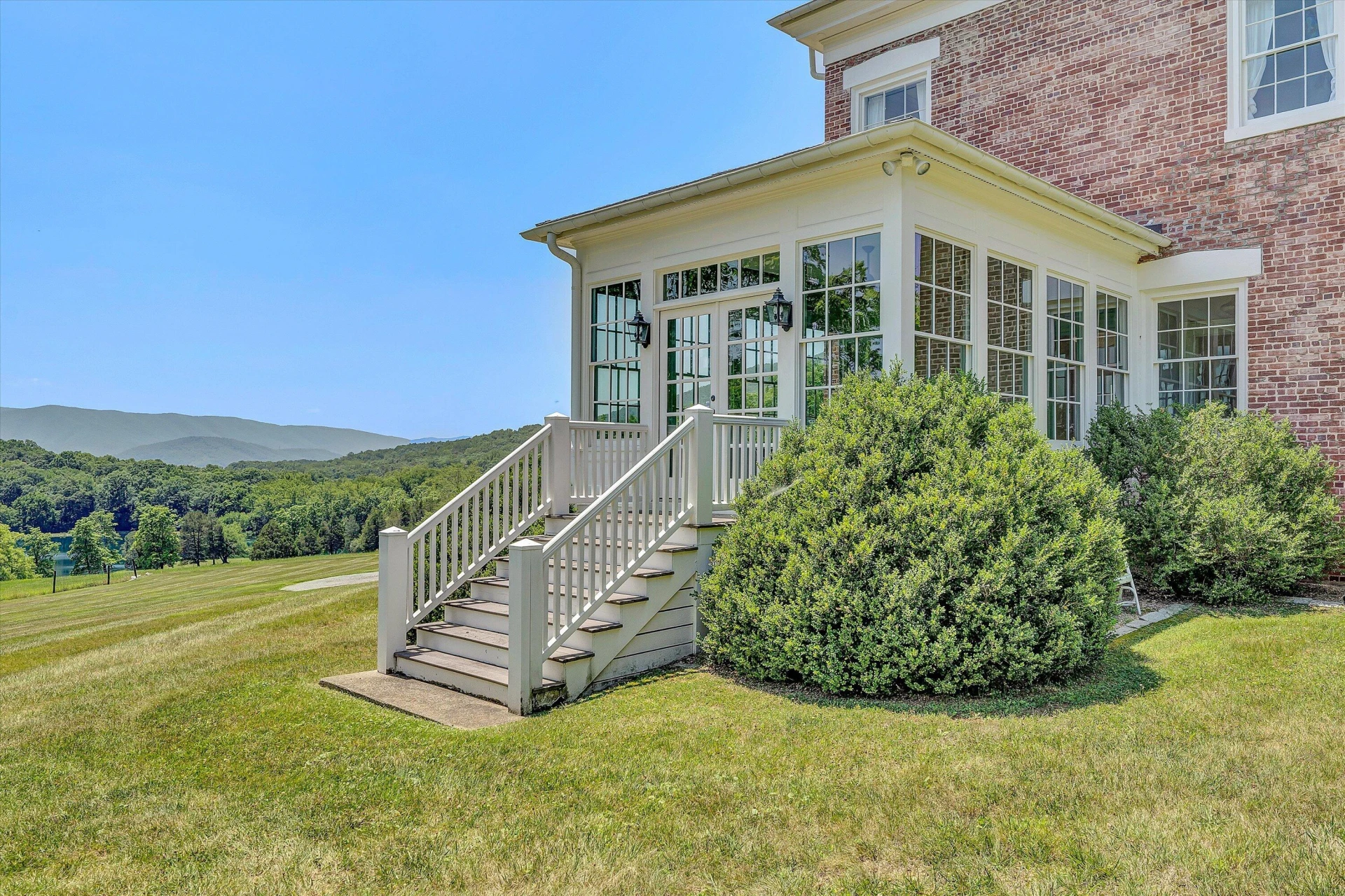 1066 Greyledge RD - Photo 67