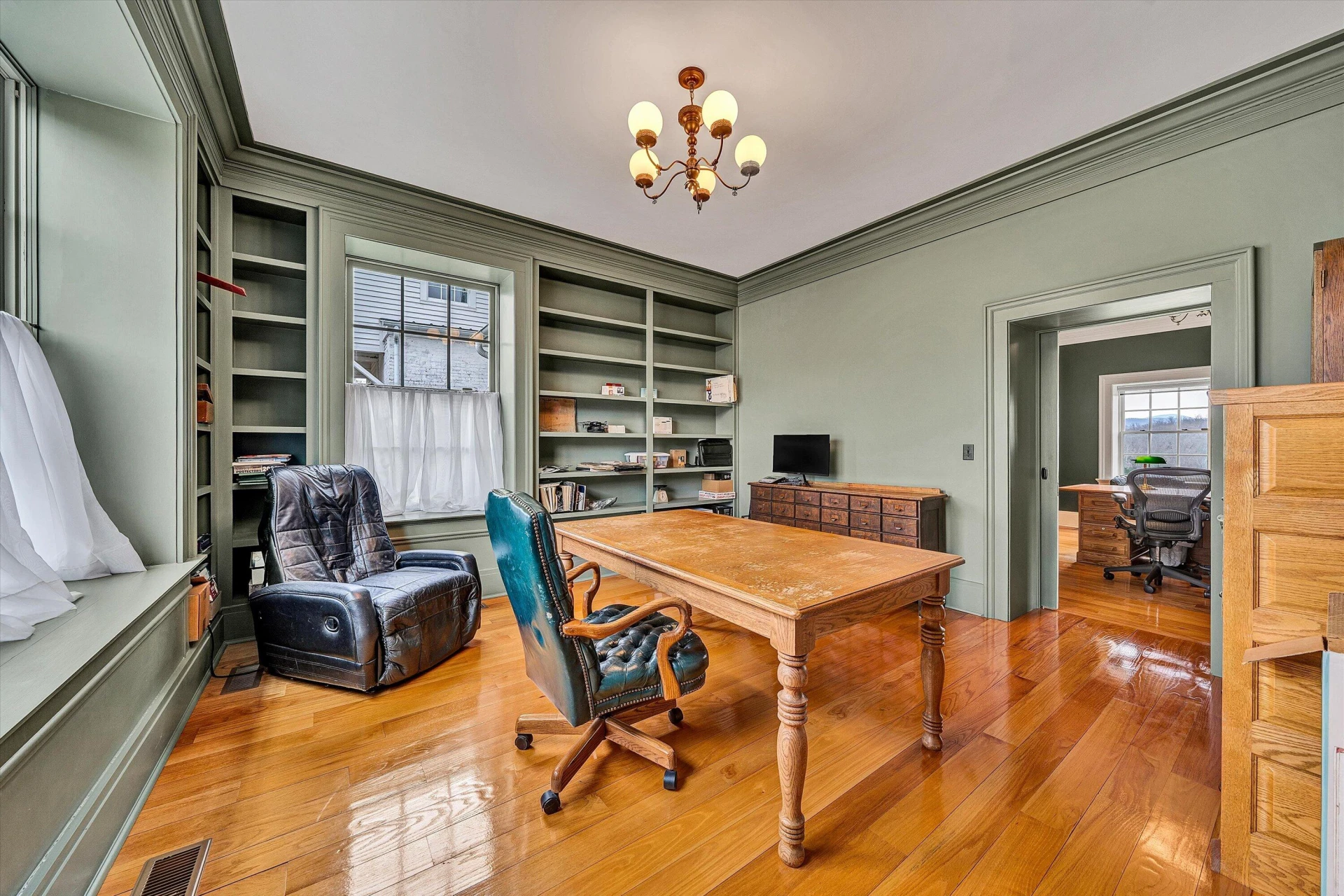 1066 Greyledge RD - Photo 36