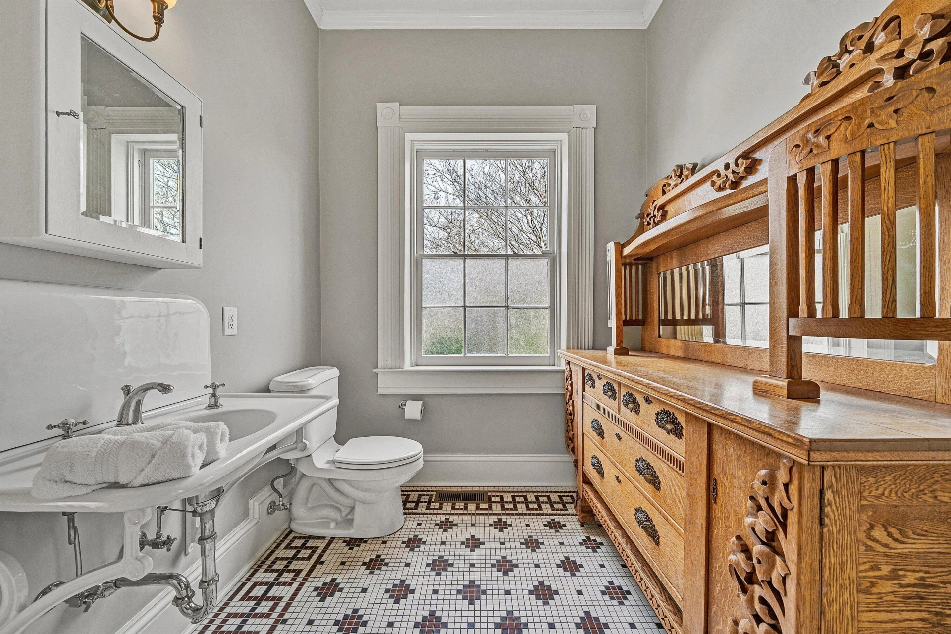 1066 Greyledge RD - Photo 44