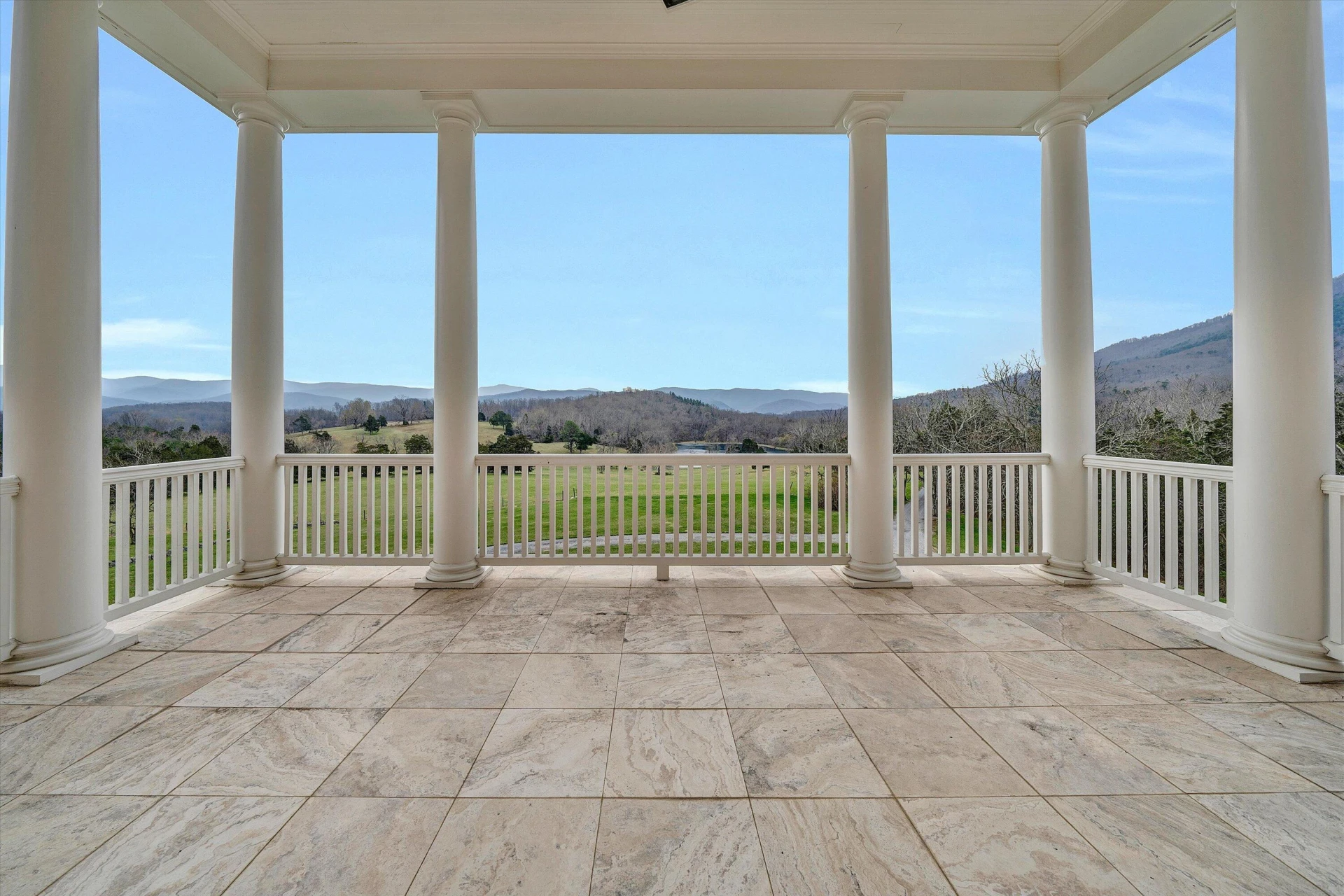 1066 Greyledge RD - Photo 47