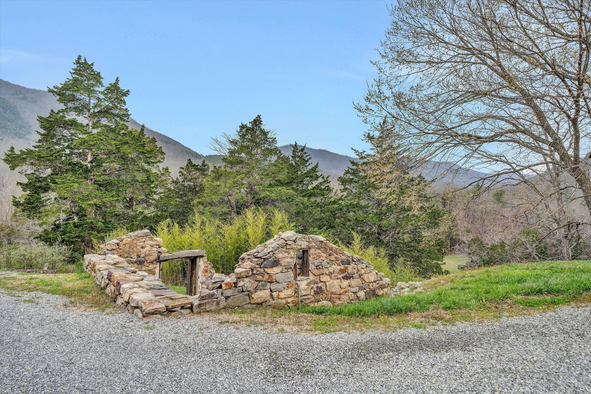 1066 Greyledge RD - Photo 98