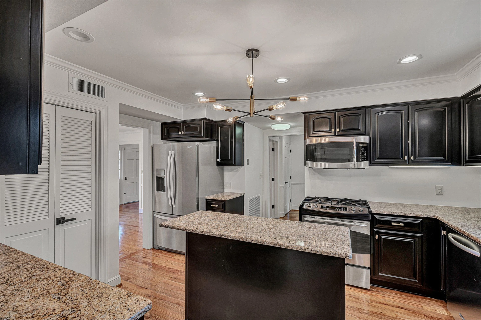 3725 Dogwood LN SW - Photo 13