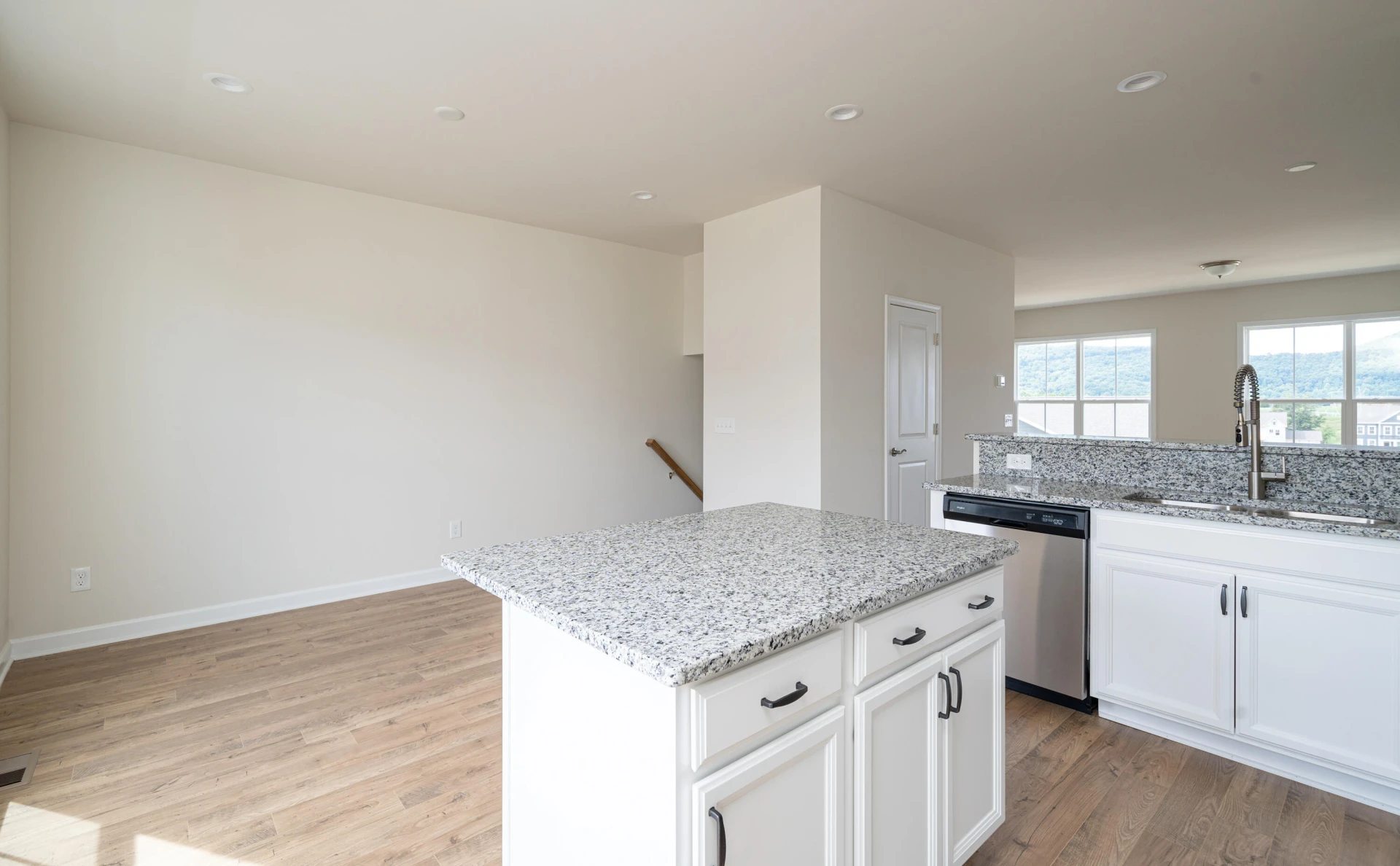 104 Colony AVE - Photo 10