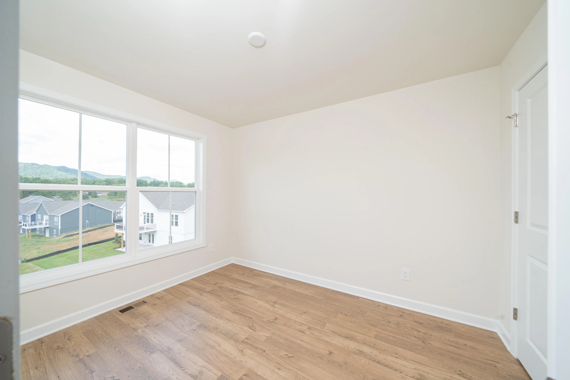104 Colony AVE - Photo 17