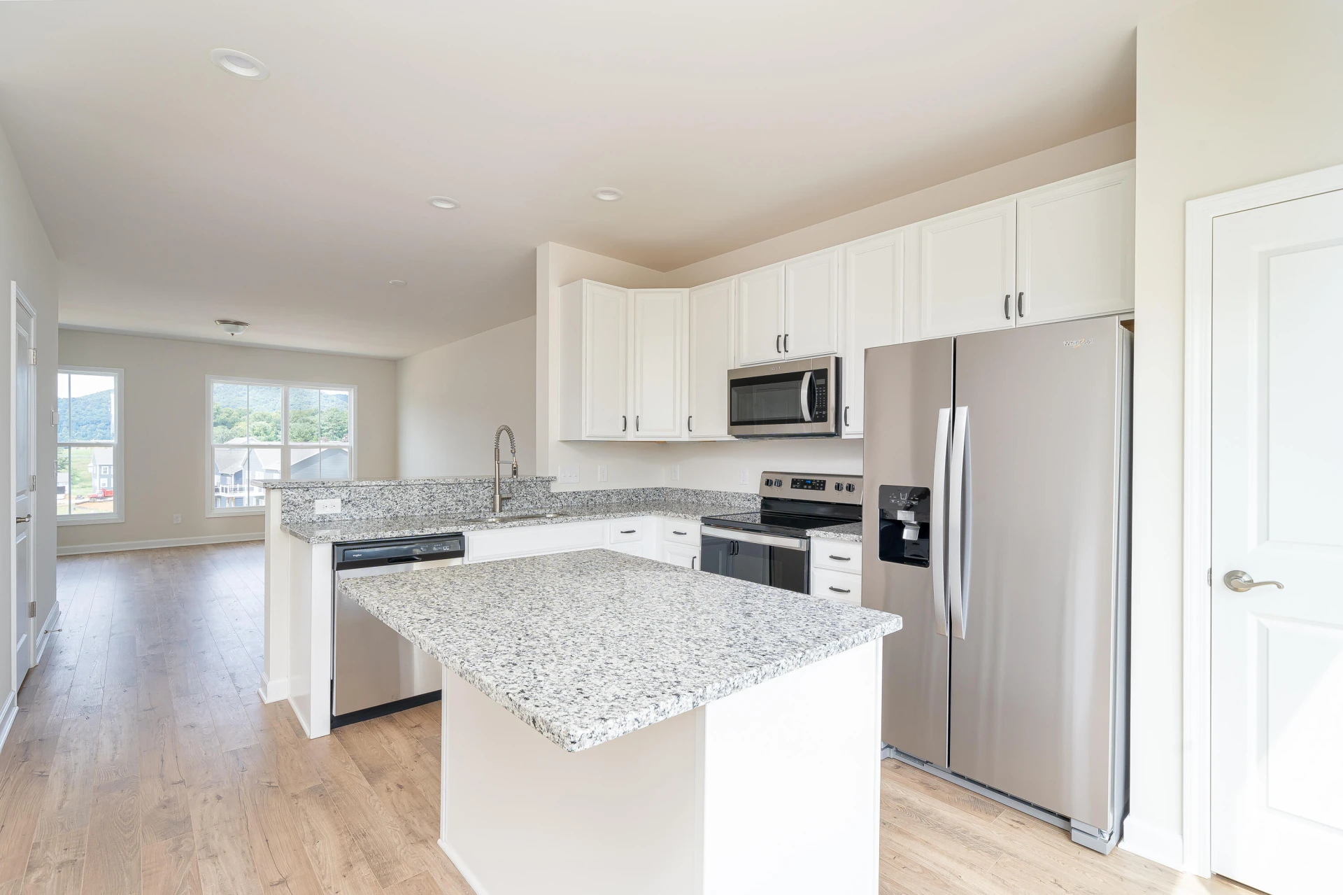 104 Colony AVE - Photo 9