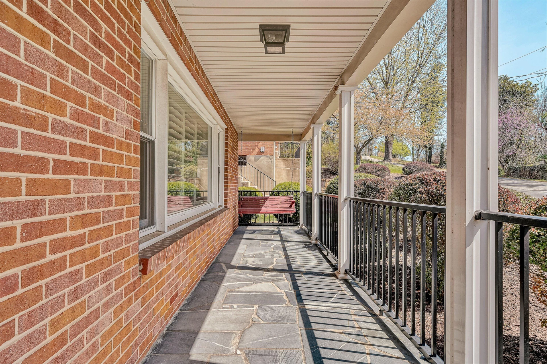 649 Boon ST - Photo 3