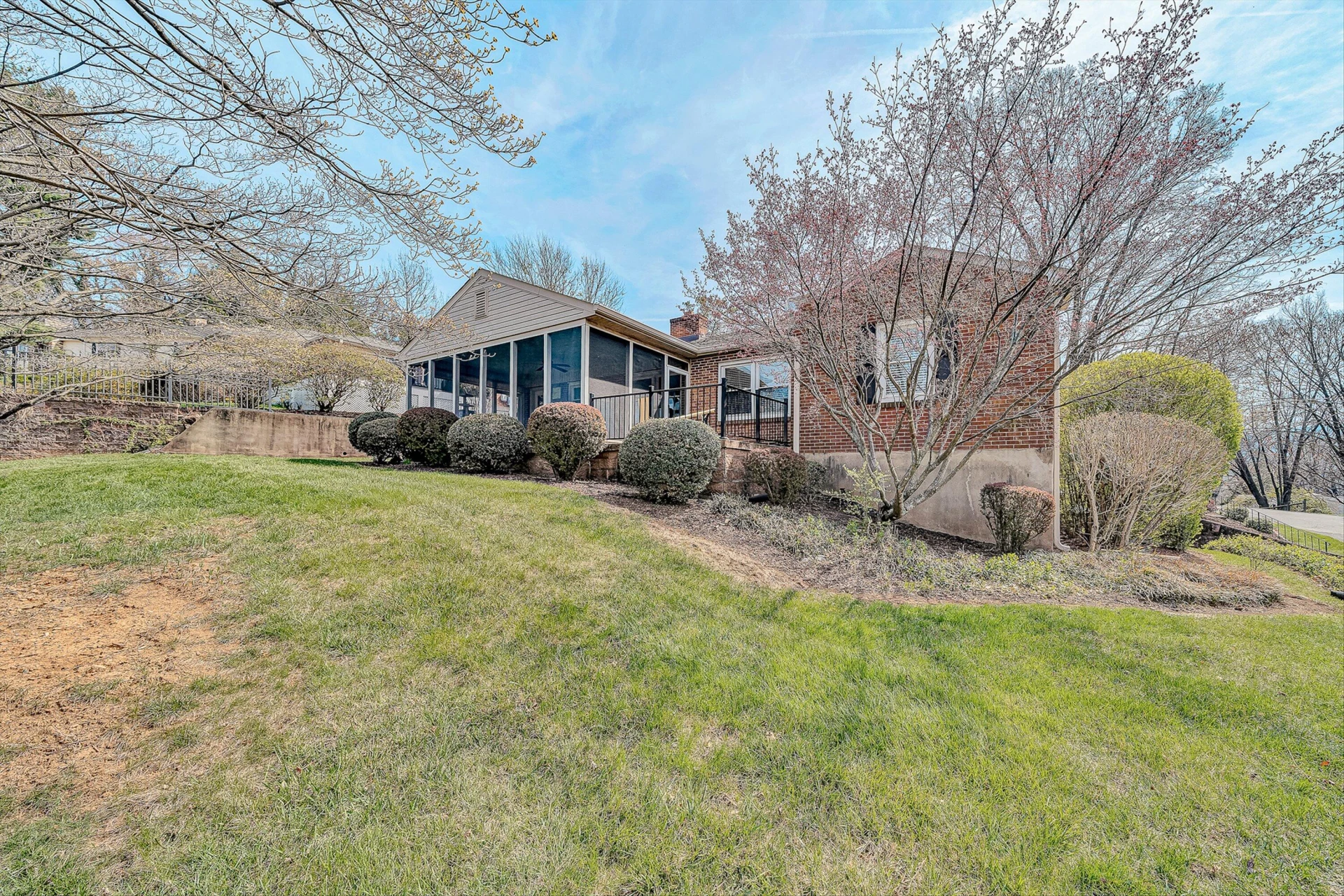 649 Boon ST - Photo 32