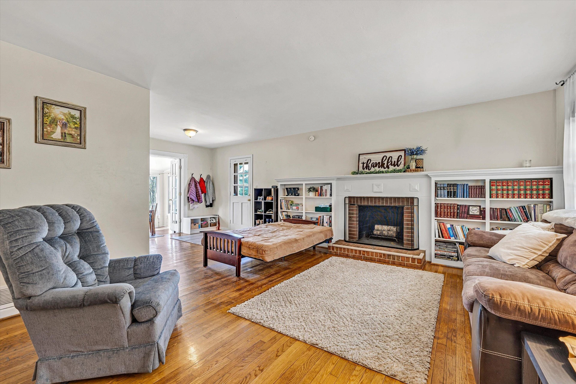 3321 Ledgewood AVE - Photo 7