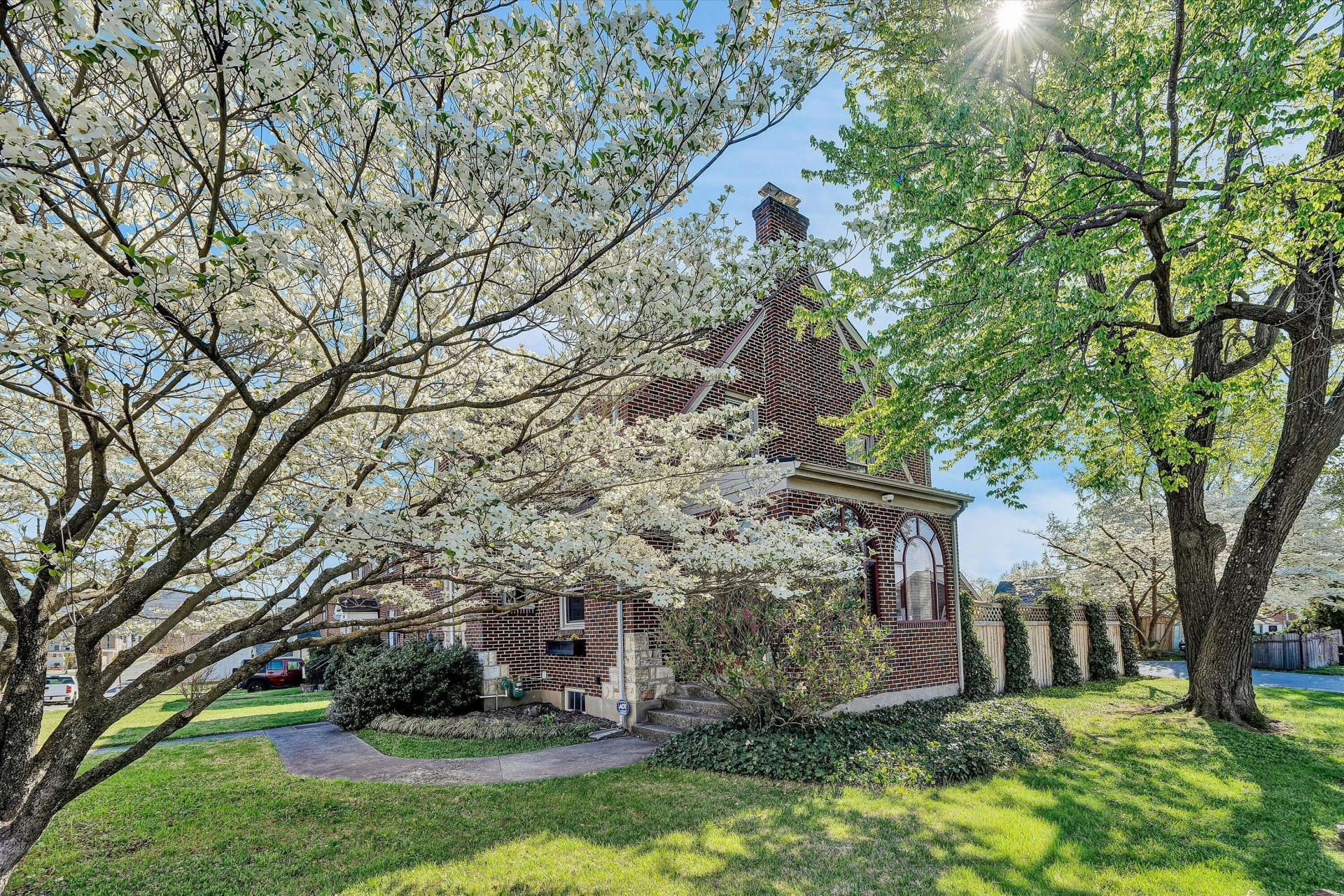 2903 Huntington BLVD NW - Photo 2