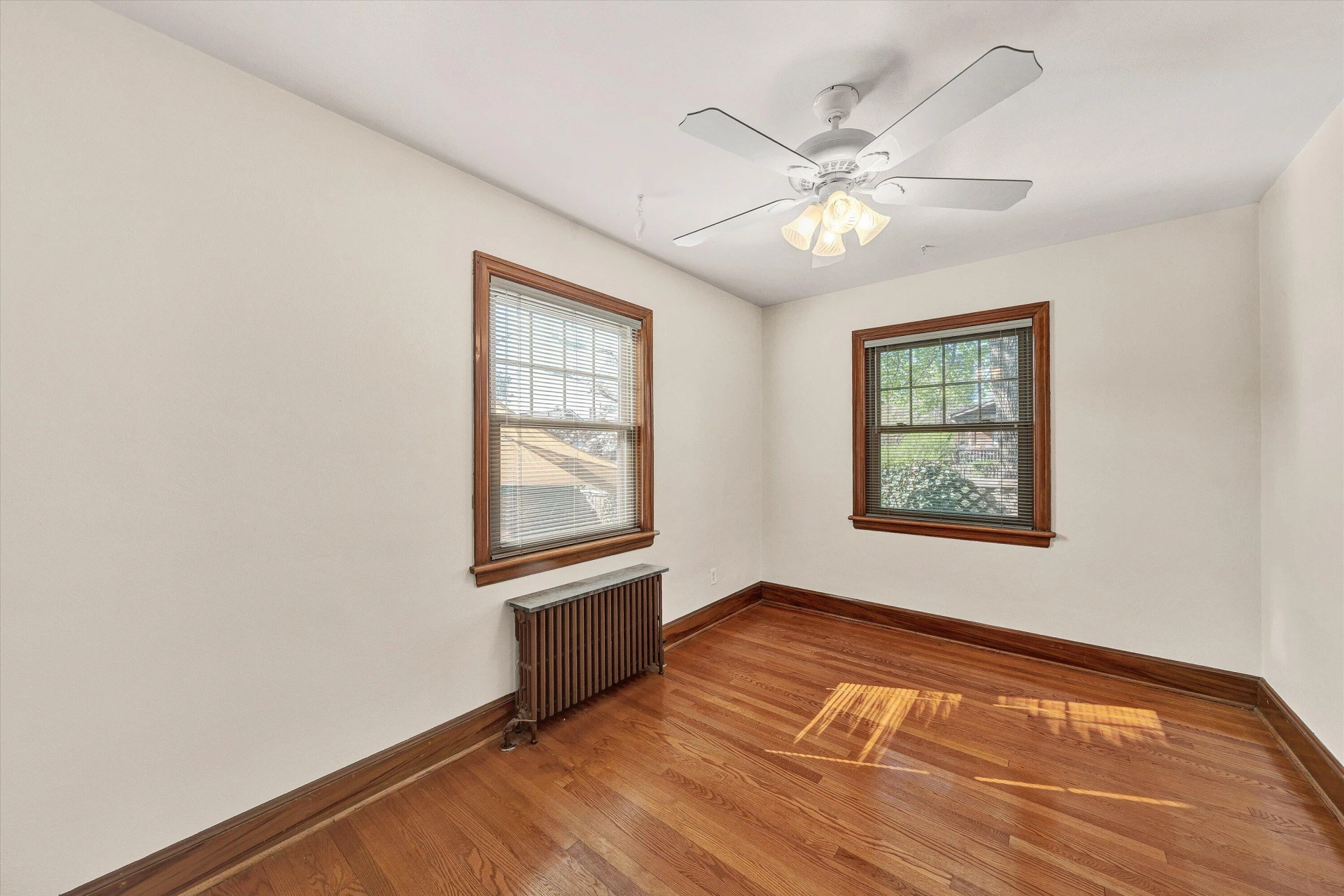 2903 Huntington BLVD NW - Photo 24