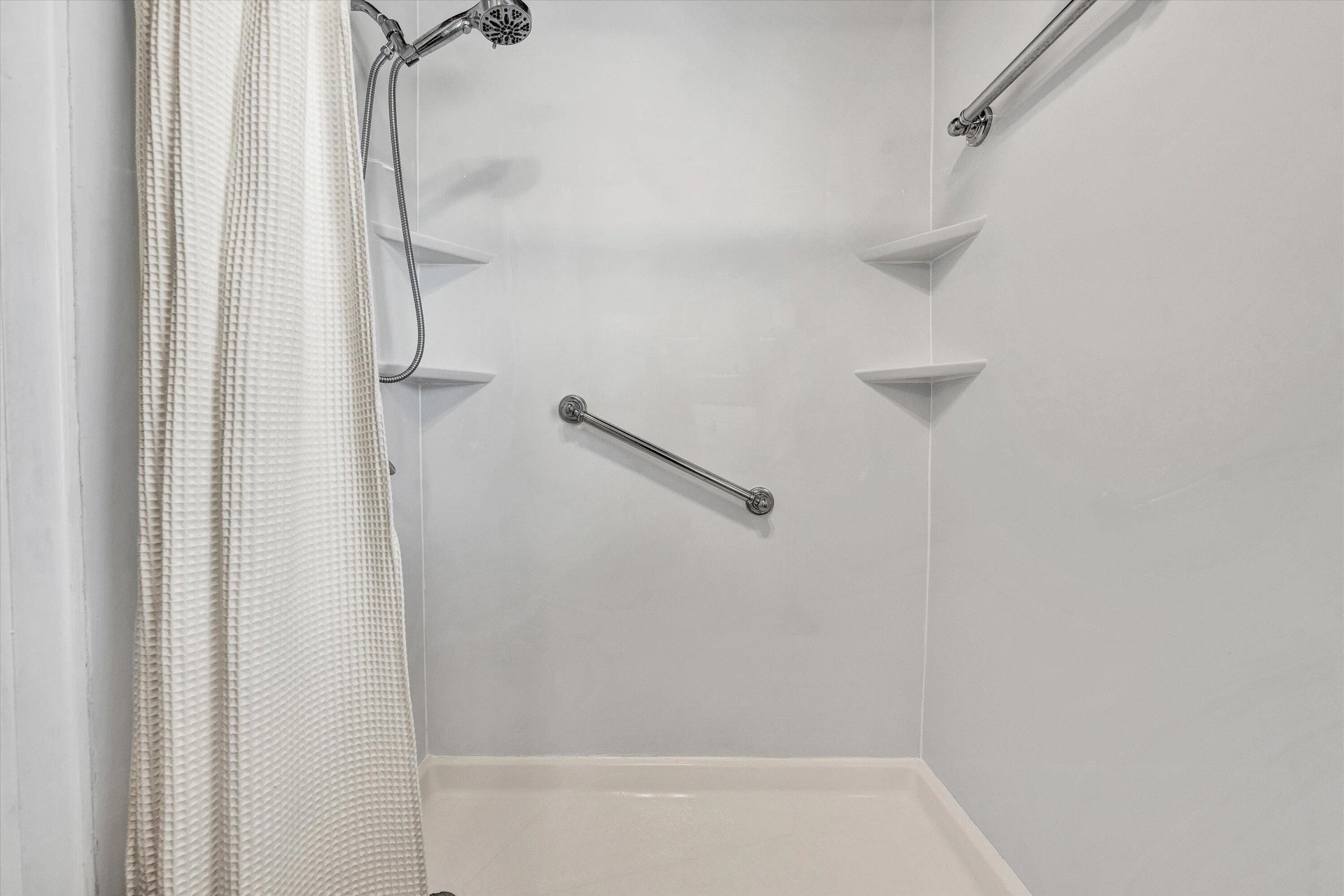 2903 Huntington BLVD NW - Photo 29
