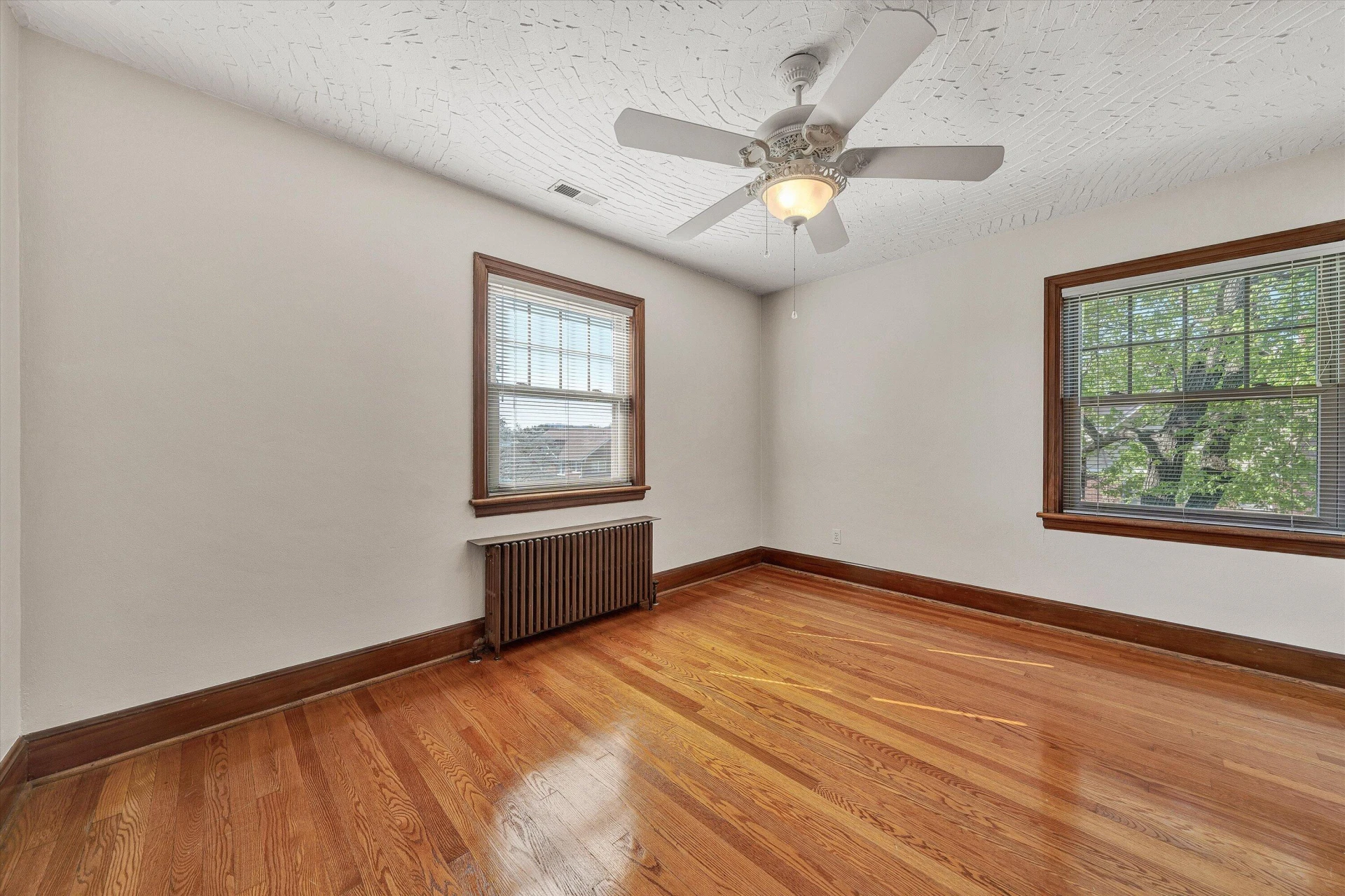 2903 Huntington BLVD NW - Photo 30