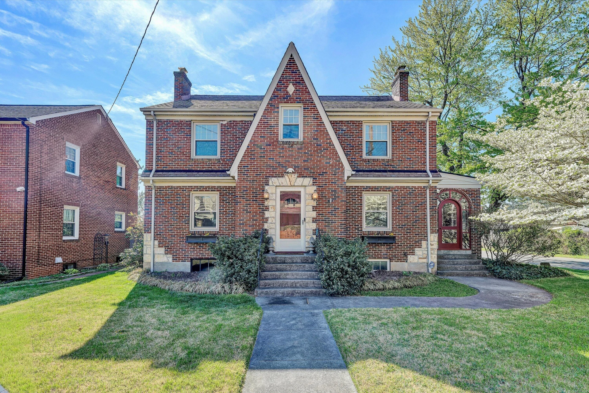 2903 Huntington BLVD NW - Photo 4