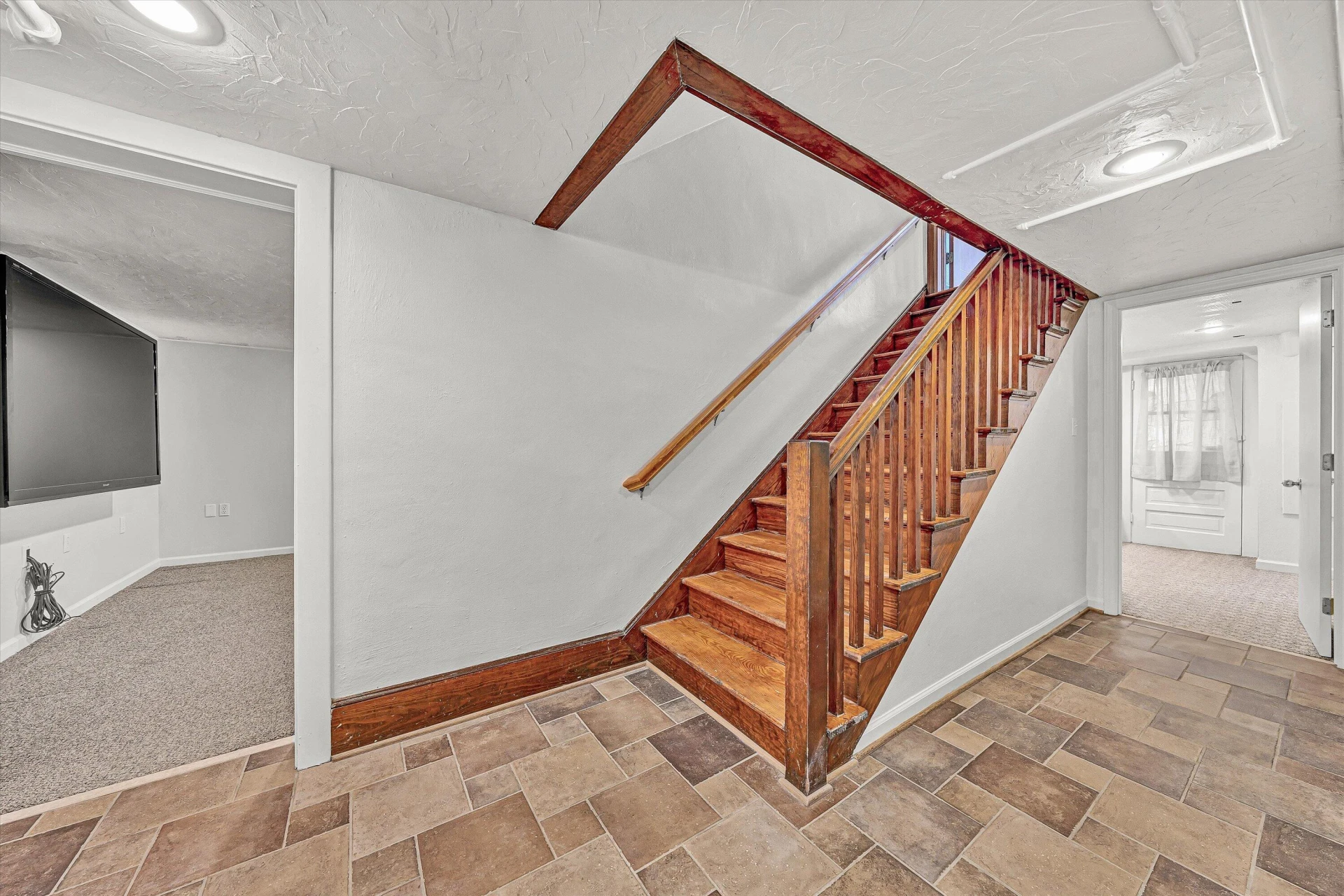 2903 Huntington BLVD NW - Photo 42