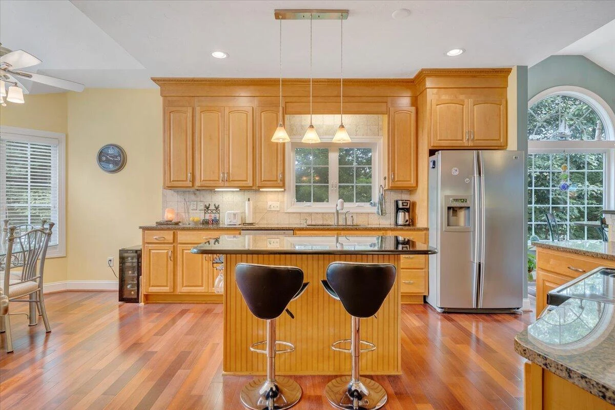 1914 Buccaneer RD - Photo 10