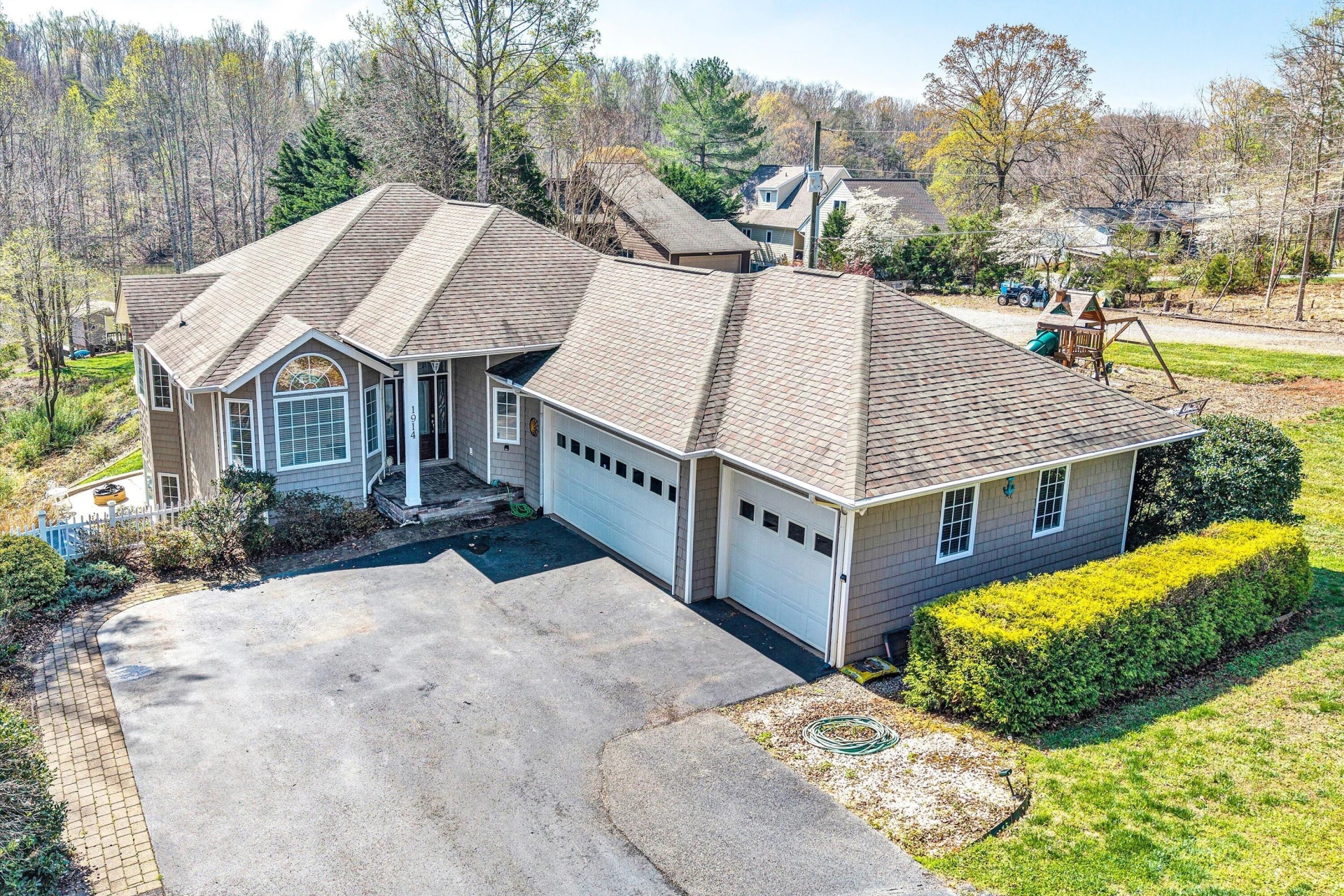1914 Buccaneer RD - Photo 107