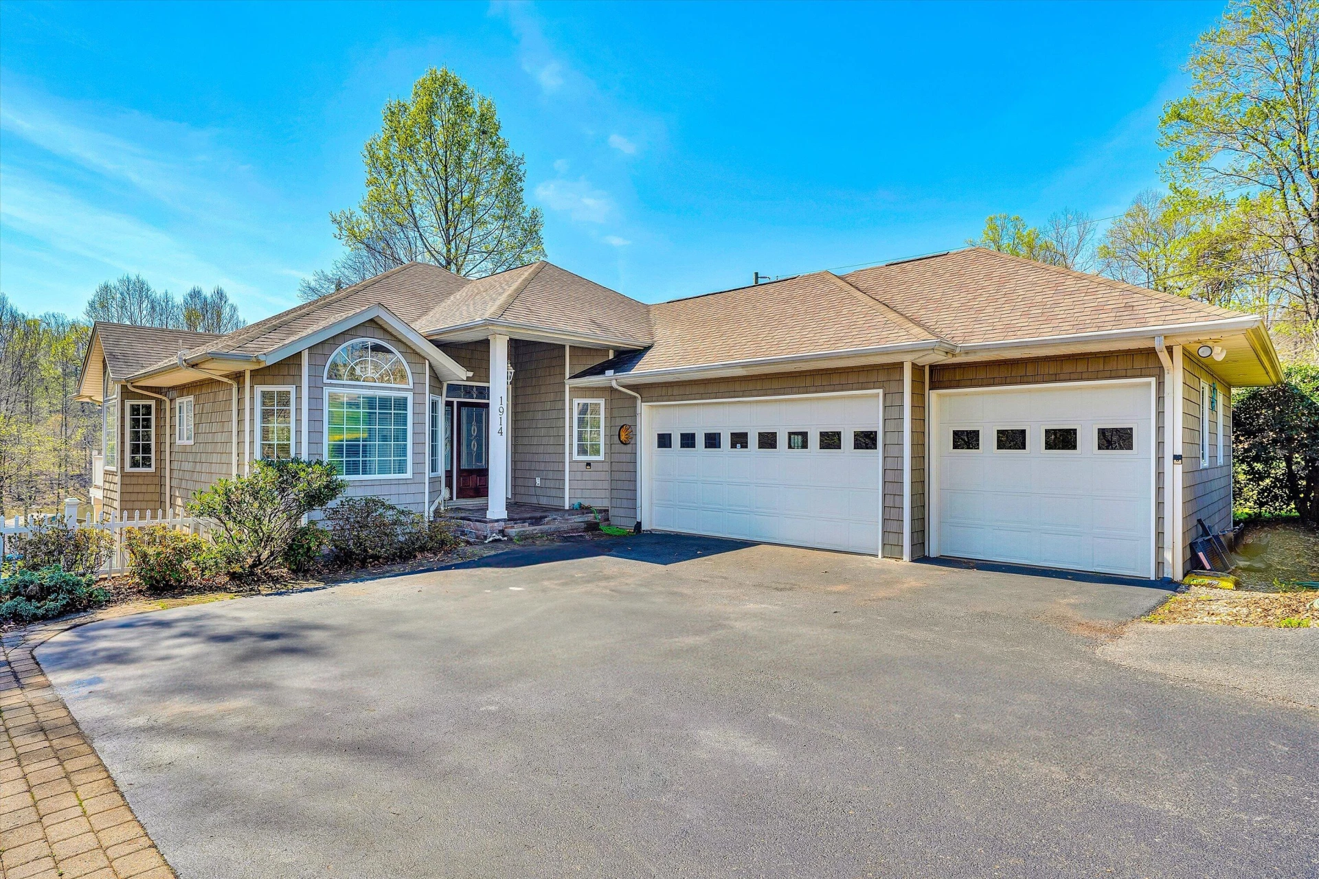 1914 Buccaneer RD - Photo 108